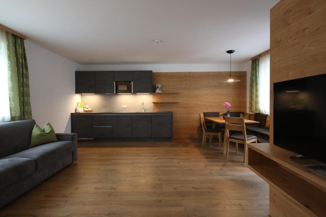 Residence Rose San Candido Bagian luar foto