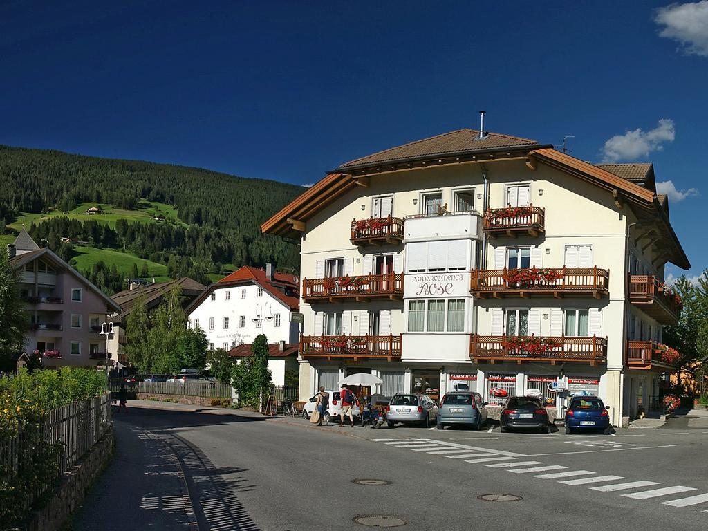 Residence Rose San Candido Bagian luar foto