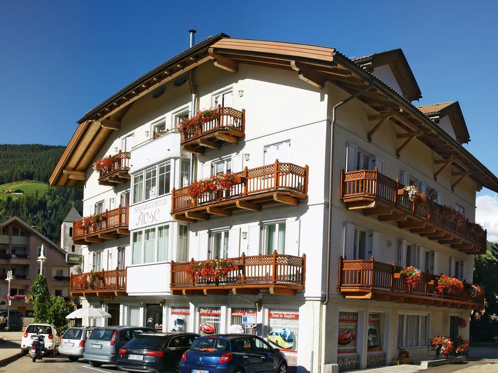 Residence Rose San Candido Bagian luar foto