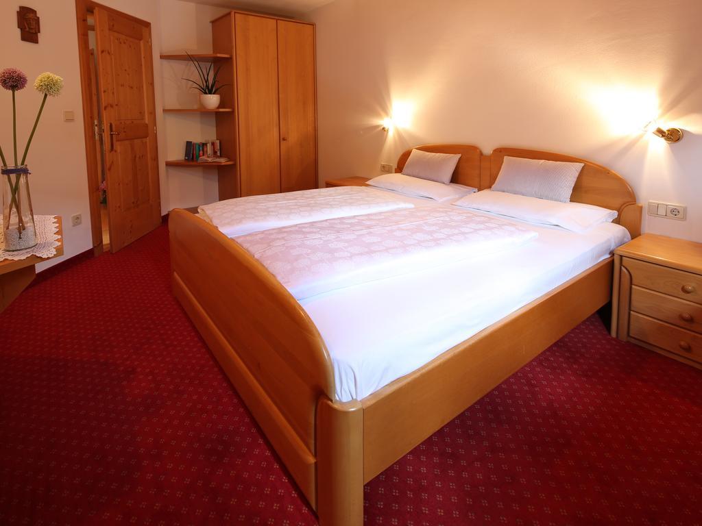 Residence Rose San Candido Ruang foto