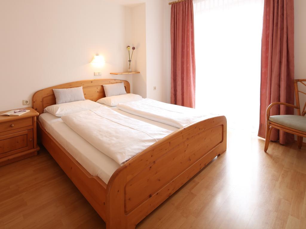 Residence Rose San Candido Ruang foto