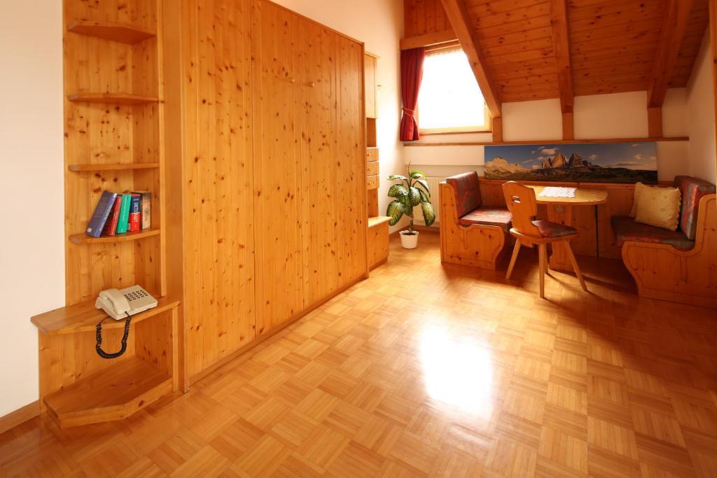 Residence Rose San Candido Bagian luar foto